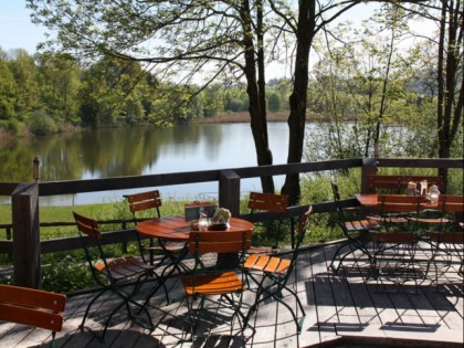 照片: Bachtelweiher Garten